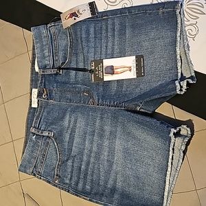 Sofia Jeans Mid Rise Pull On Denim Shorts